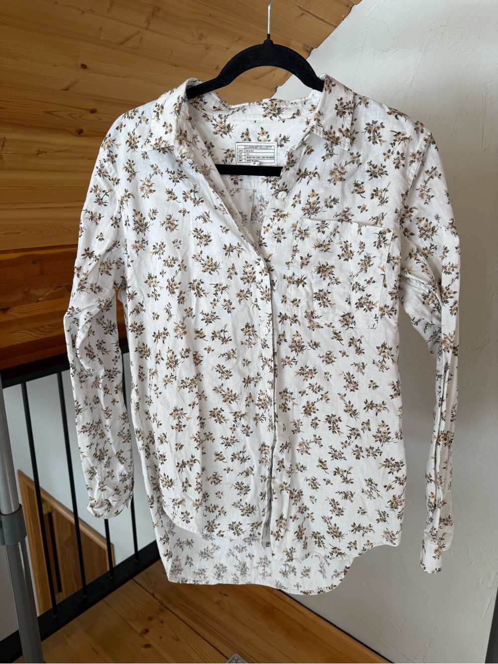 Current/Elliott White Button-Up Shirt with Brown and Yellow Floral Print
